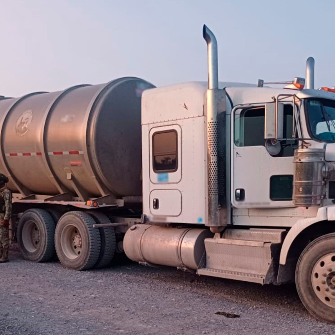 Ejército Asegura Unidad con 47 Mil Litros de Hidrocarburo en Reynosa, Tamaulipas